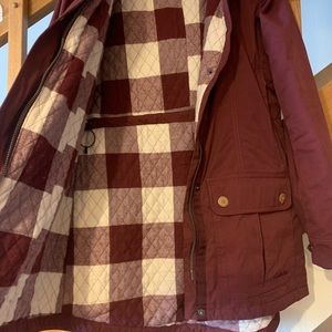 Cabela’s woman’s stadium jacket small/medium